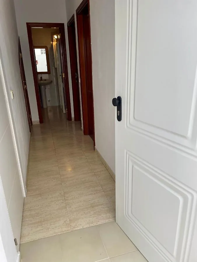 Habitacion Doble Con Bano Entrada Privada Para Huespedes San Bartolome  Homestay San Bartolome (Las Palmas)